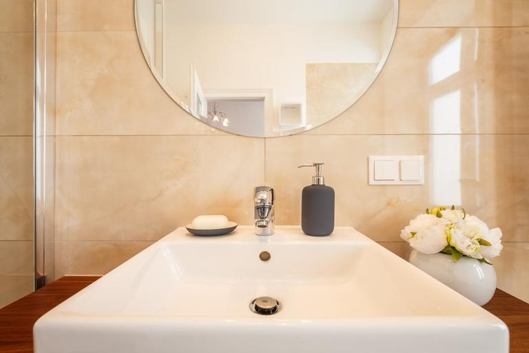 Bathroom 3, Operngasse Premium in Your Vienna, Wien