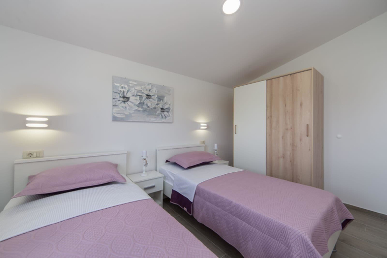 Bedroom 2, Villa Maria, Proložac