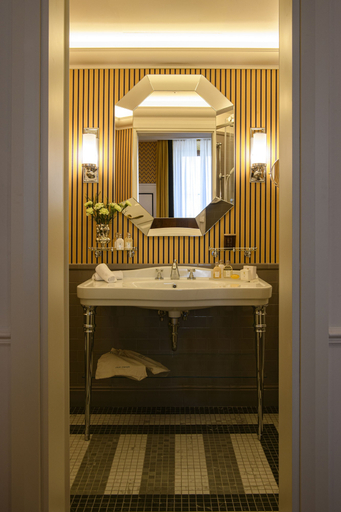 Bathroom 5, IL Tornabuoni The Unbound Collection by Hyatt, Florence
