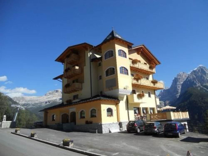 Exterior & Views 2, Panorama Hotel Fontanella Wellness & Spa, Trento