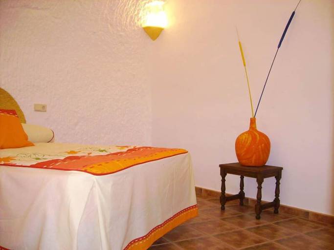 Bedroom 2, Cuevas la Chumbera, Granada