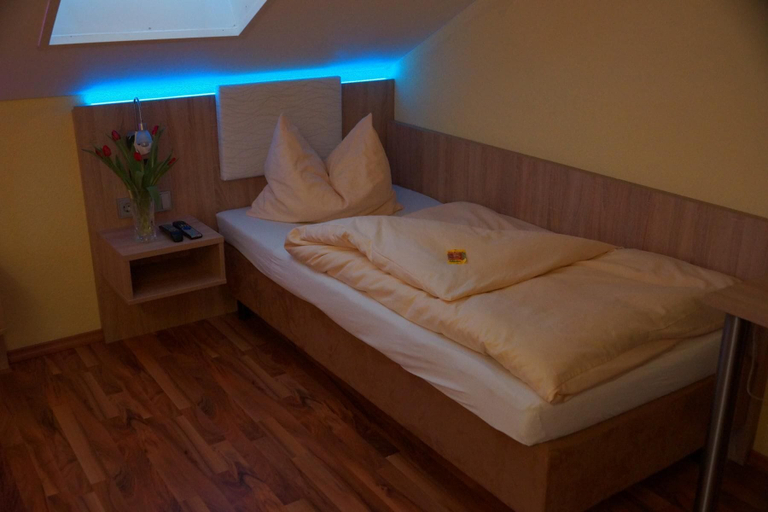 Bedroom 2, Kleindienst, Amberg-Sulzbach