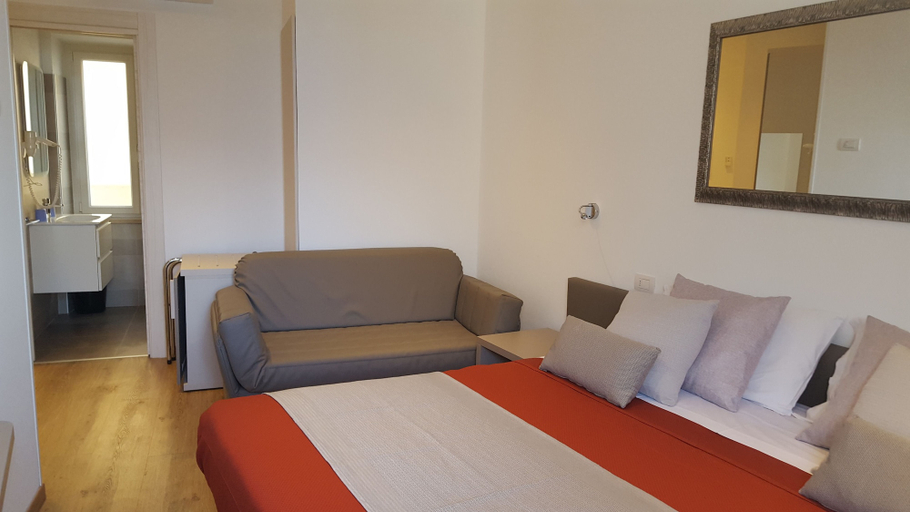 Bedroom 4, Albergo Pace, Verona