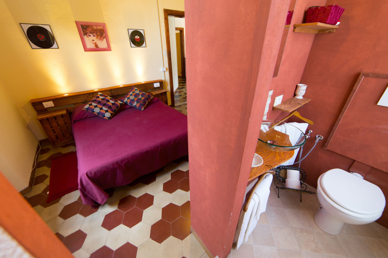 Bedroom 3, Villa Sunrise, Lucca