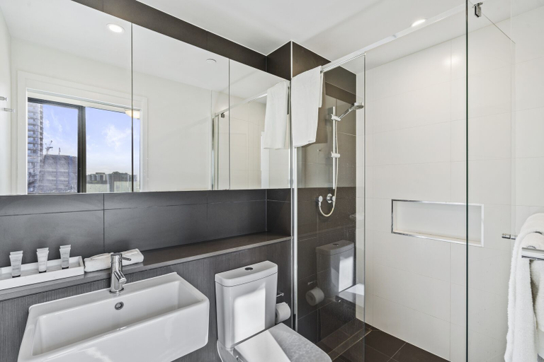 Bathroom, Mel 1409, Brisbane