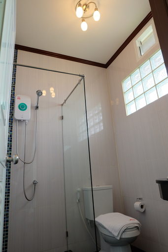 Bathroom 3, Infinity See Sun Resort, Krasang