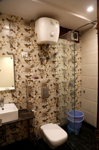 Bathroom 3, Hotel Sapphire inn, Delhi