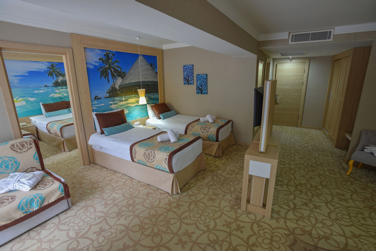Bedroom 3, Hotel Izgrev Spa & Aqua Park