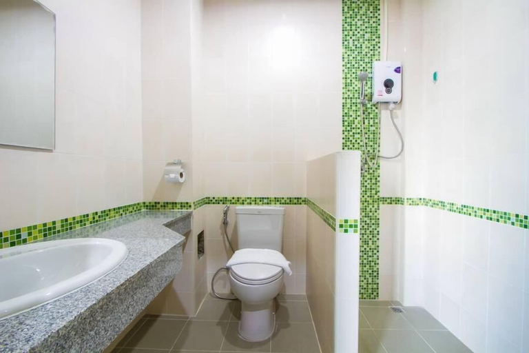 Bathroom 4, Mana Hotel, Muang Chiang Rai
