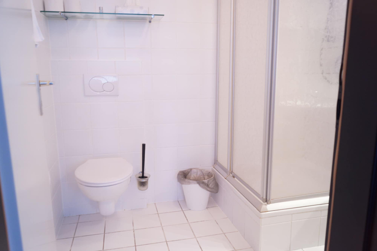 Bathroom 5, Atelier Guesthouse, Esslingen