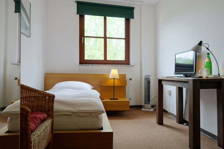 Bedroom 2, Pension am Helenenwall, Köln