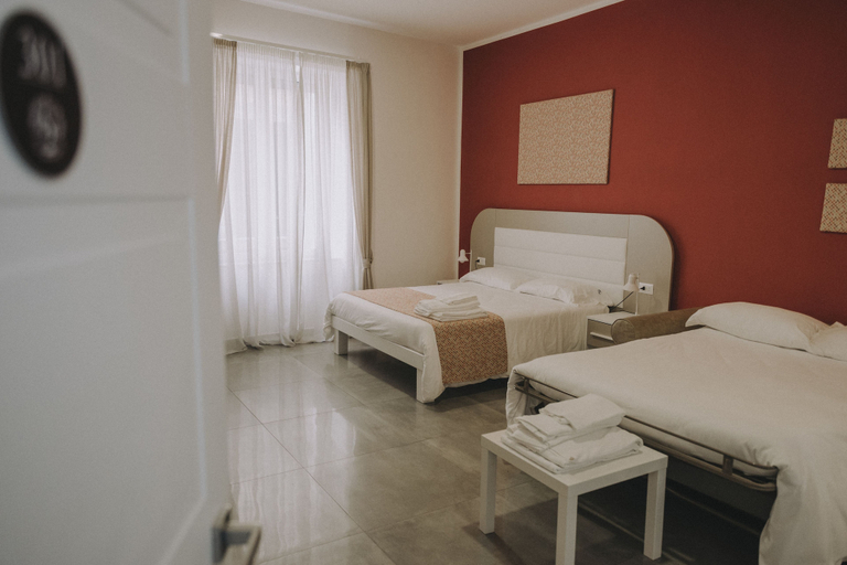 Bedroom 3, Hotel San Michele, Napoli