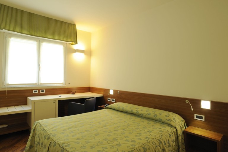 Bedroom 30