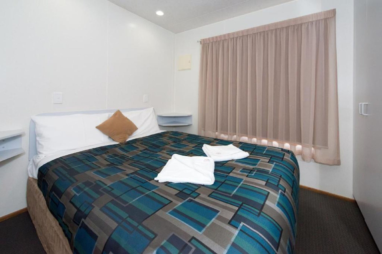 Bedroom 3, Berri Riverside Holiday Park, Berri & Barmera - Berri