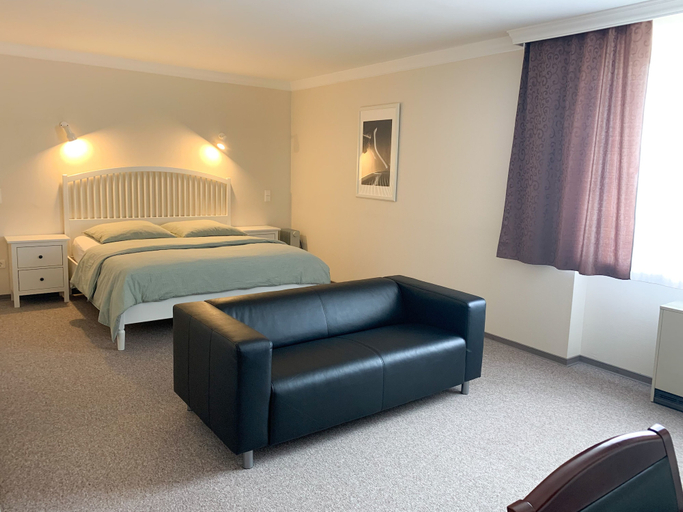 Bedroom 5, Hotel Pause, Main-Taunus-Kreis
