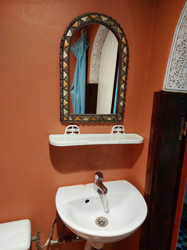 Bathroom 5, Riad Dar Guennoun, Fès