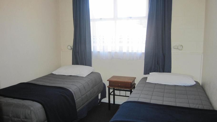 Bedroom 2, Cromwell Motel, Central Otago