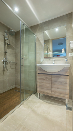 Bathroom 4, Palatino Hotel, Ionian Islands