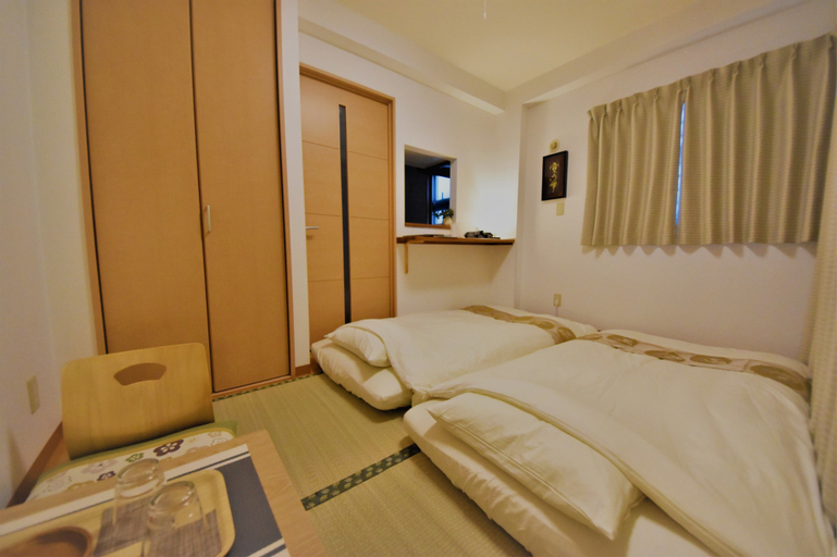 Bedroom 3, Ukishima Inn, Naha