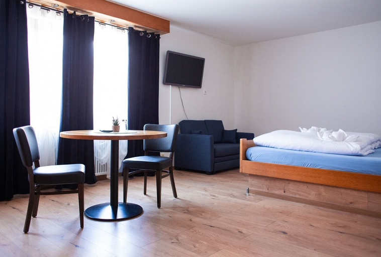 Bedroom 2, Waldhotel König von Rom, Mayen-Koblenz