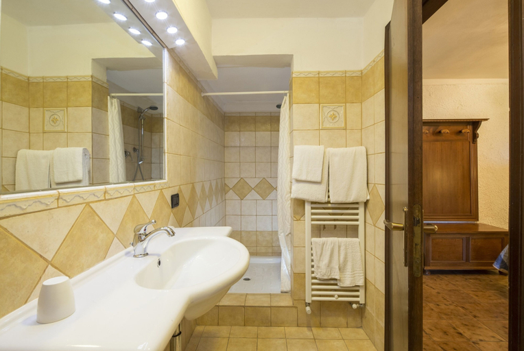 Bathroom 4, Hotel Rifugio Prategiano, Grosseto