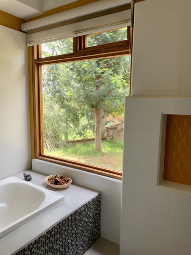 Bathroom 3, Hacienda Jimenita Wildlife Reserve, Quito