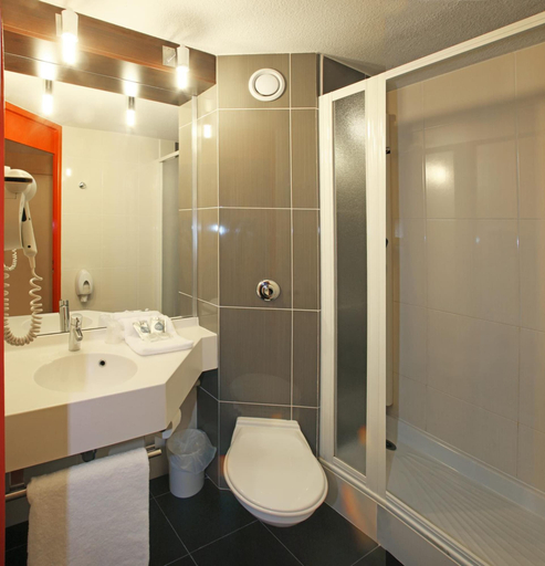 Bathroom 5, Hôtel Inn Design & Restaurant Poitiers, Vienne
