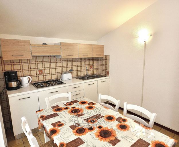 Food & Drinks, Apartment Rosa Cinderella With Pool, Verona