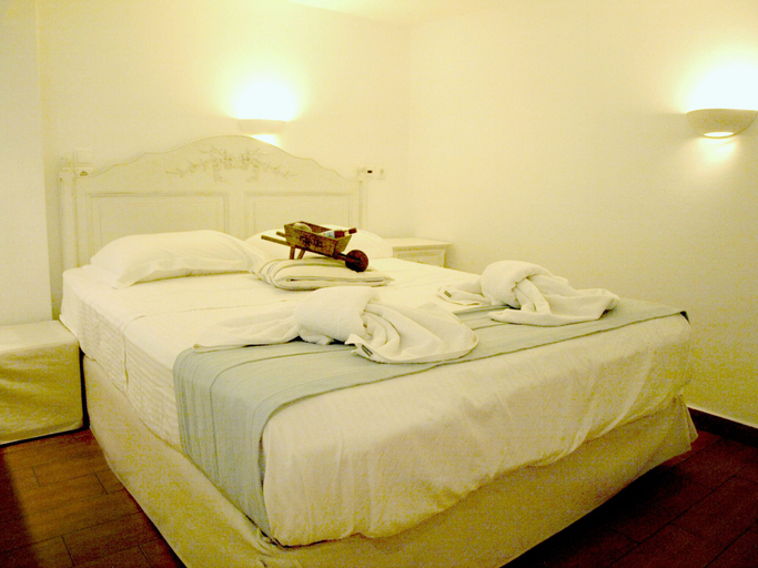 Bedroom 2, Caldera Studios, South Aegean