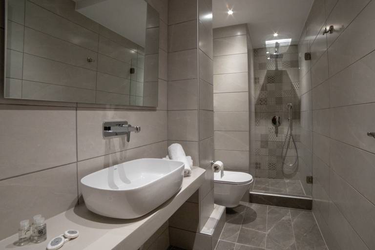Bathroom 5, Aphrodite Hotel & Apartments, South Aegean