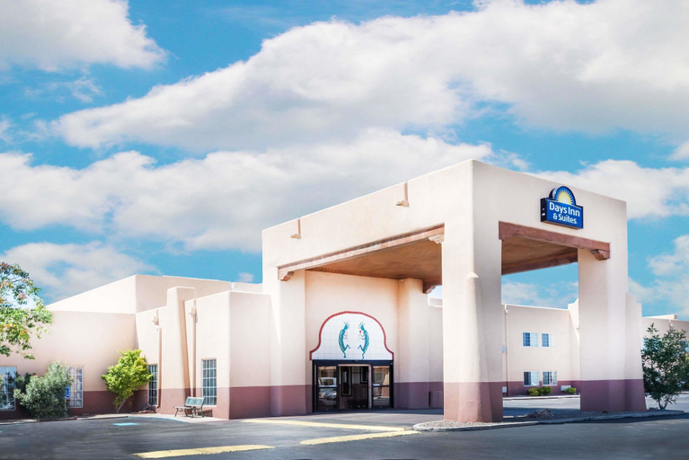 Exterior & Views 2, Days Inn & Suites by Wyndham Lordsburg, Hidalgo