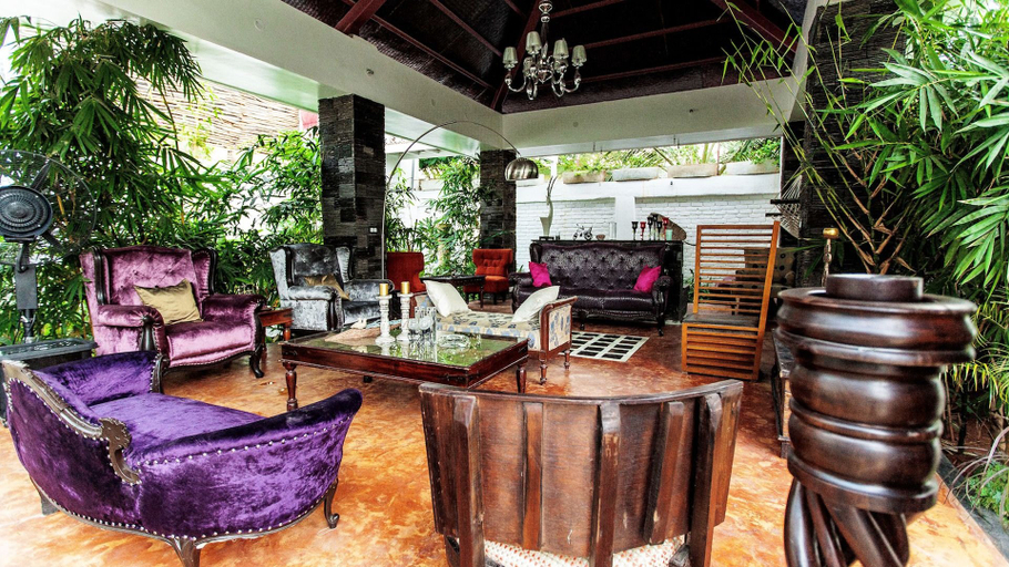Food & Drinks, Jade 735, Bangalore Rural