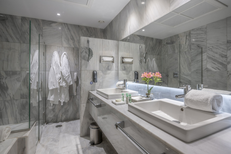 Bathroom 4, Hotel Rector, Salamanca