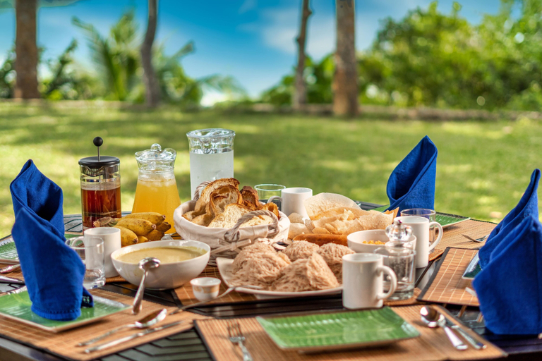 Food & Drinks, Villa Karamoja, Habaraduwa