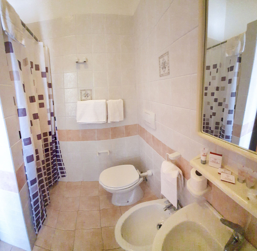 Bathroom 4, Albergo Bellavista, Pistoia