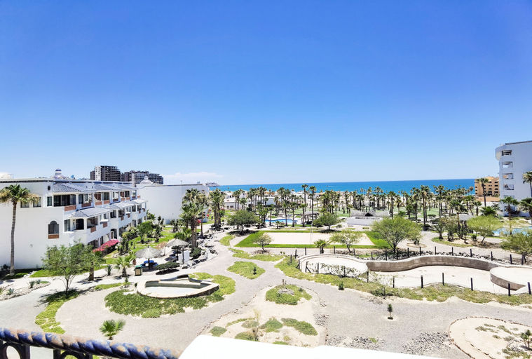 Exterior & Views 2, Hotel Casa Blanca Golf Villas, Puerto Peñasco