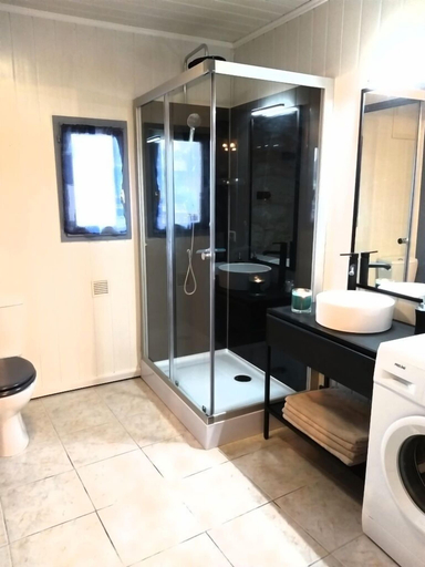Bathroom, La Borieta, Tarn-et-Garonne