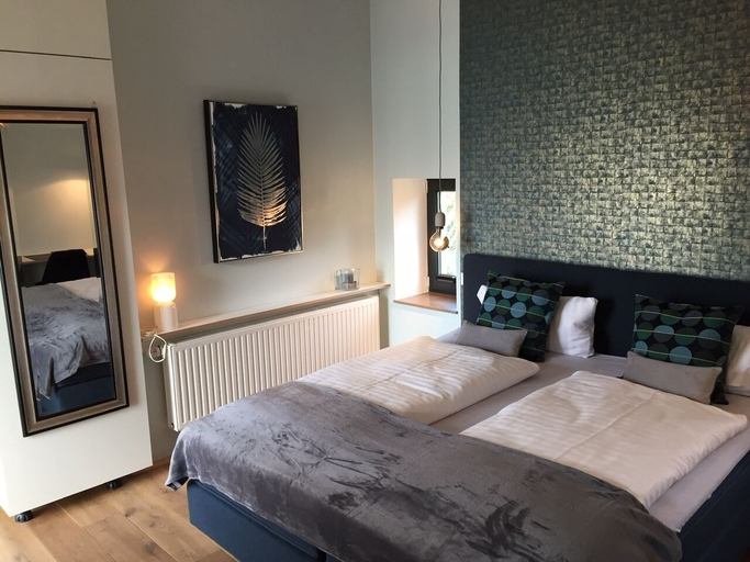 Bedroom 4, Trafohaus am Kaiserbahnhof, Rhein-Erft-Kreis