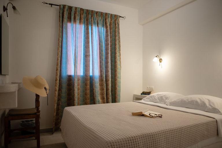 Bedroom 3, Aphrodite Hotel & Apartments, South Aegean