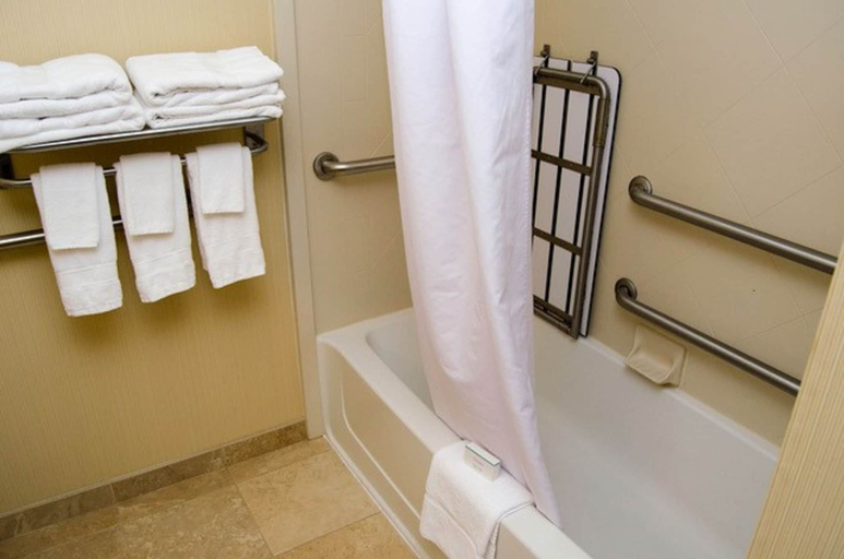 Bathroom 4, Hampton Inn & Suites Lake George, Warren