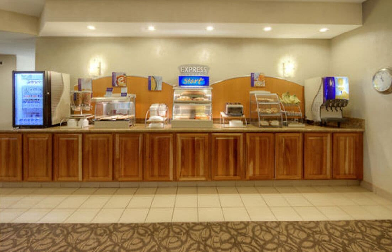 Food & Drinks 3, Holiday Inn Express - Layton by IHG, Davis
