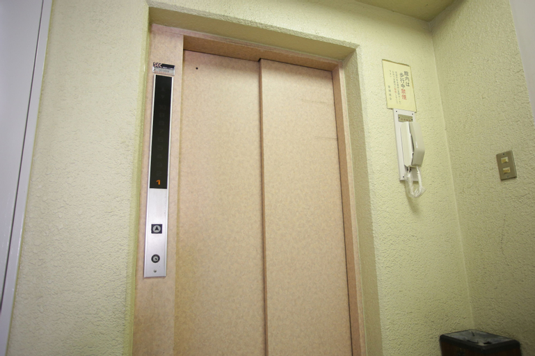 Bedroom 3, Castle Apartment Nezu, Bunkyō