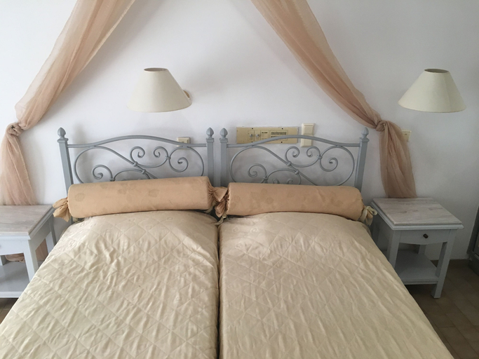 Bedroom 3, Avra Hotel, South Aegean