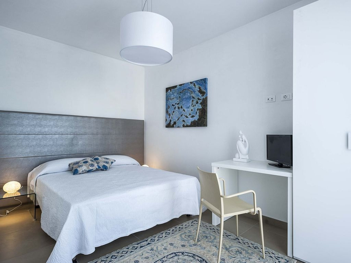 Room 5, Lisca Bianca, Trapani