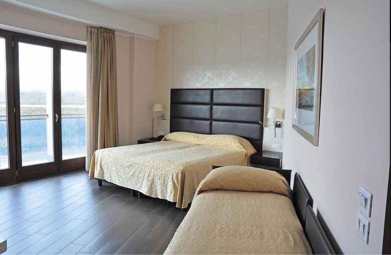 Bedroom 3, SHotel, Chieti