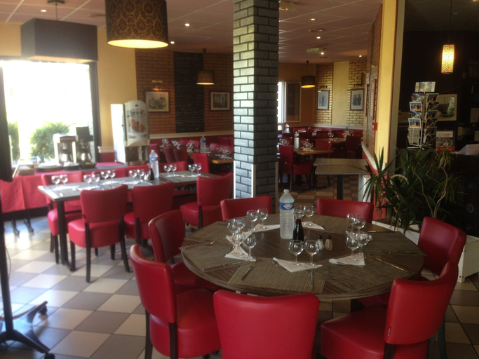 Food & Drinks 5, Hotel Crocus Caen Memorial, Calvados