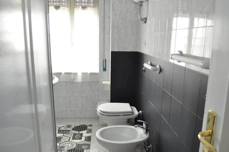 Bathroom 4, Sweet Emma, Caserta