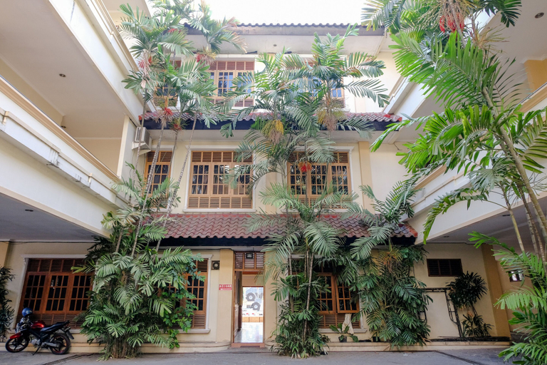 Exterior & Views 2, OYO 1803 Hotel Sarangan Permai, Madiun