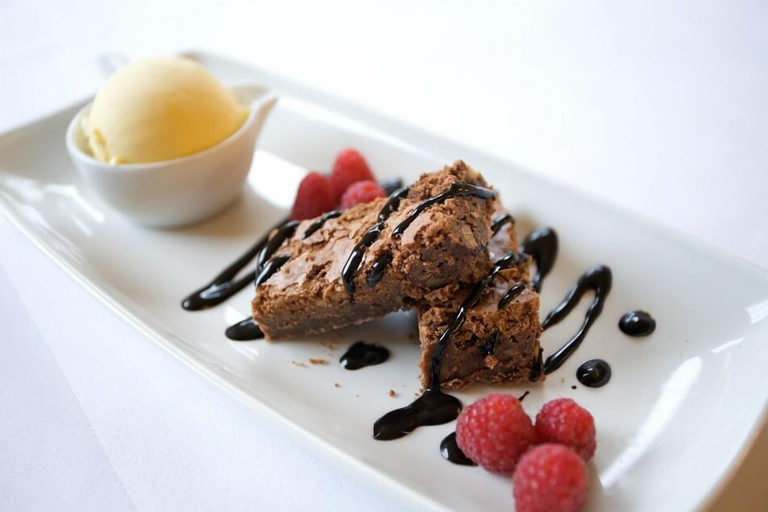 Food & Drinks 5, Penmorvah Manor Hotel, Cornwall
