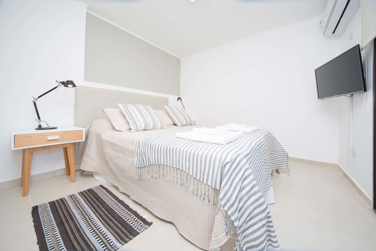 Bedroom, Rent San José de Calasanz 85W, Capital